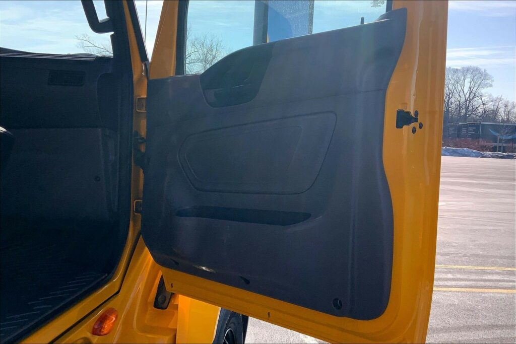 2019 INT LT625 6×4 Day Cab