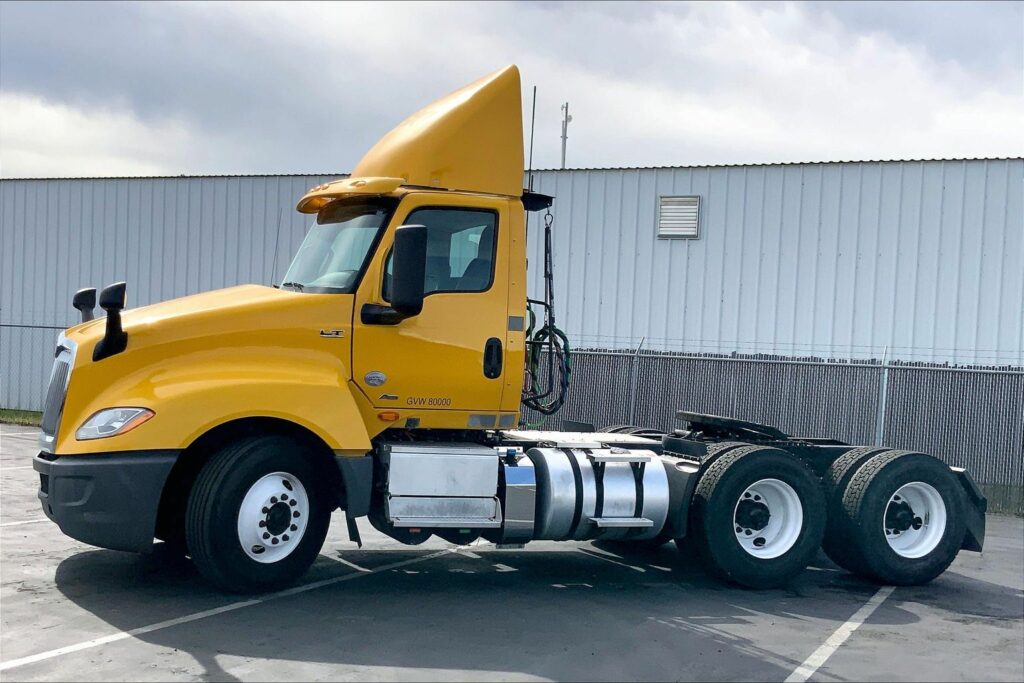 2019 INT LT625 6×4 Day Cab