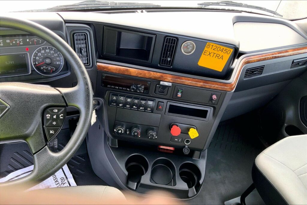 2020 INT RH613 6×4 Day Cab