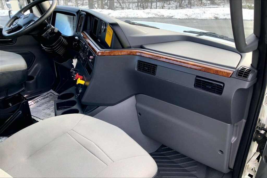 2020 INT RH613 6×4 Day Cab