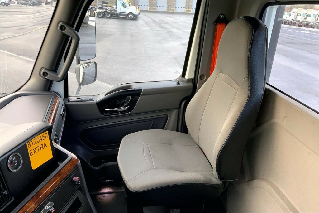 2020 INT RH613 6×4 Day Cab