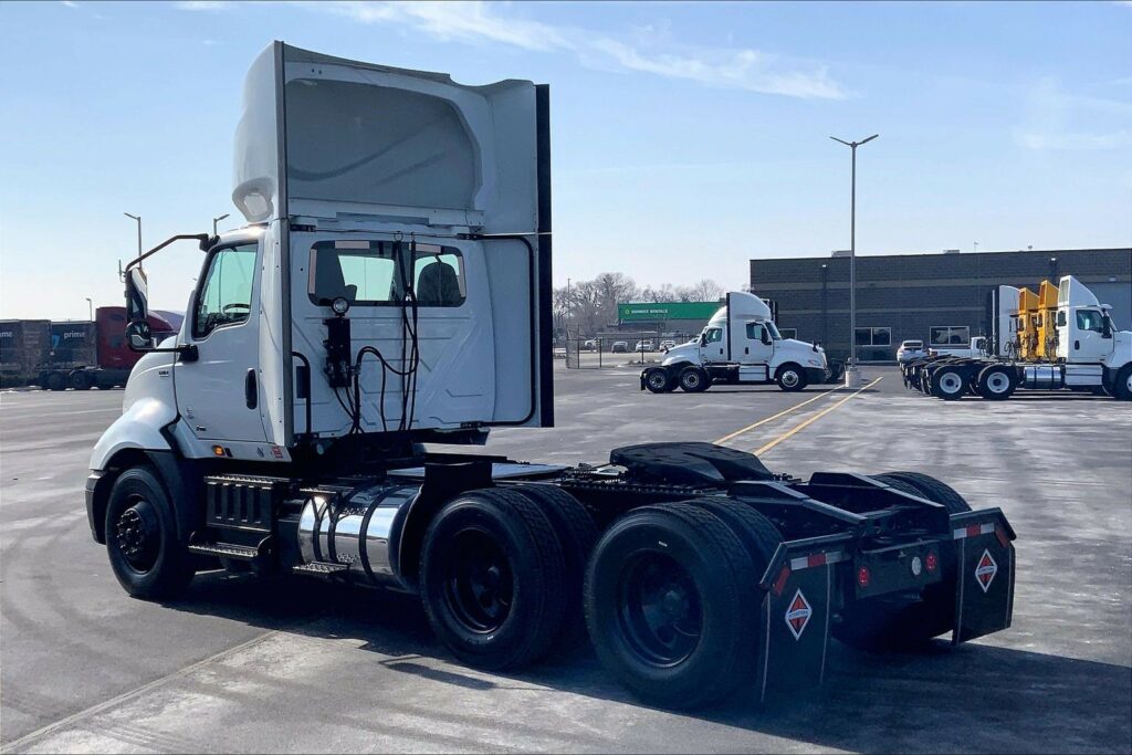 2020 INT RH613 6×4 Day Cab