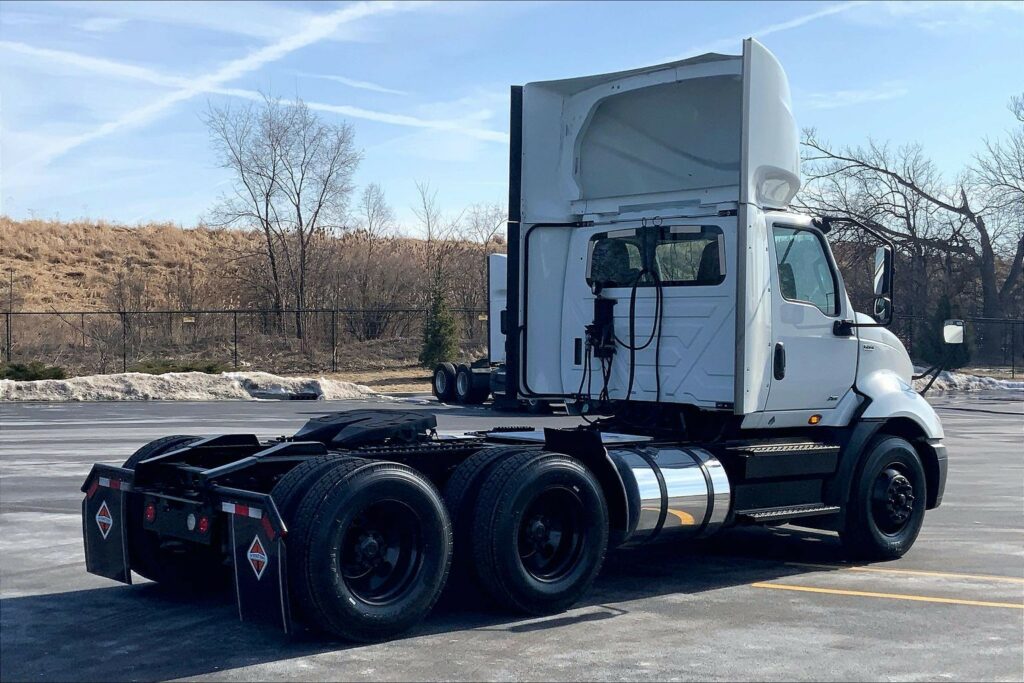 2020 INT RH613 6×4 Day Cab