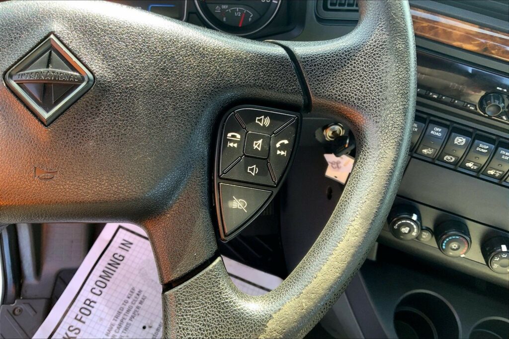 2020 INT RH613 6×4 Day Cab