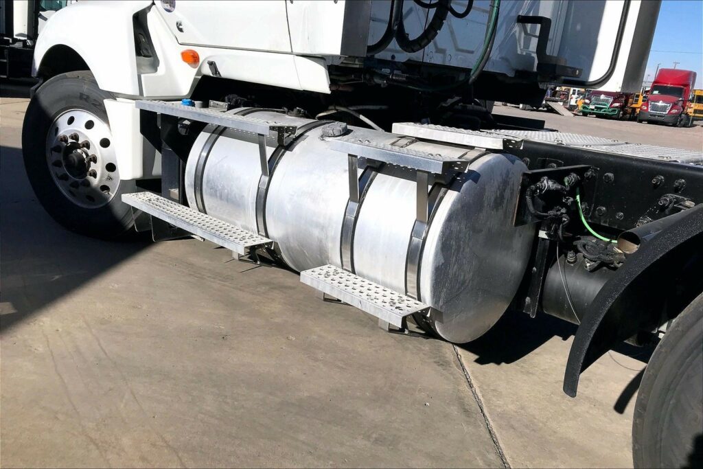 2020 CUM LT625 6×4 Day Cab