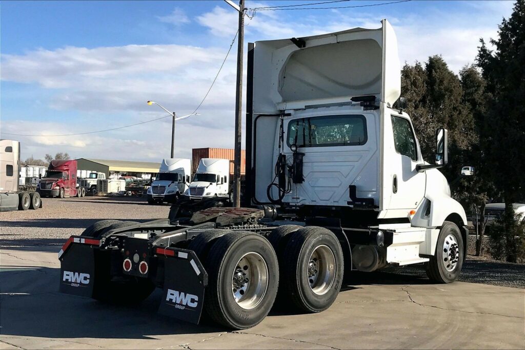 2020 CUM LT625 6×4 Day Cab