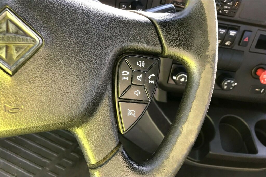 2020 CUM LT625 6×4 Day Cab