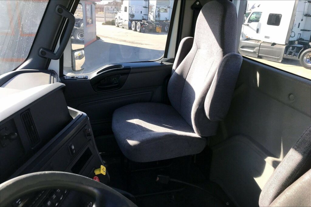 2020 CUM LT625 6×4 Day Cab