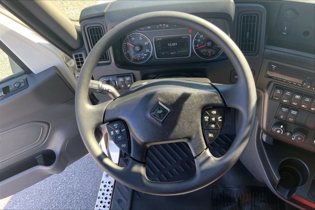 2021 CUM LT625 6×4 Day Cab