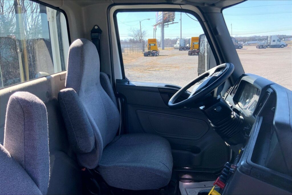 2021 CUM LT625 6×4 Day Cab