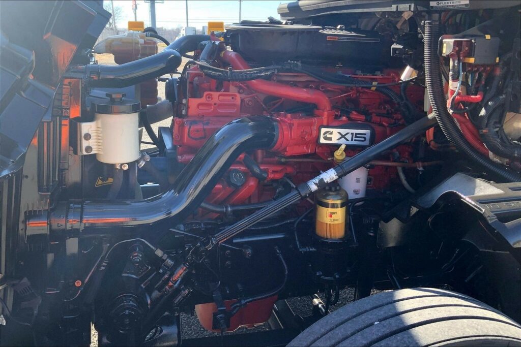 2021 CUM LT625 6×4 Day Cab