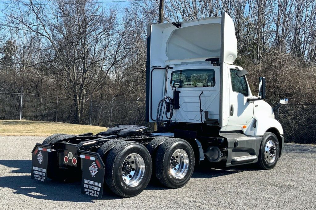 2021 CUM LT625 6×4 Day Cab