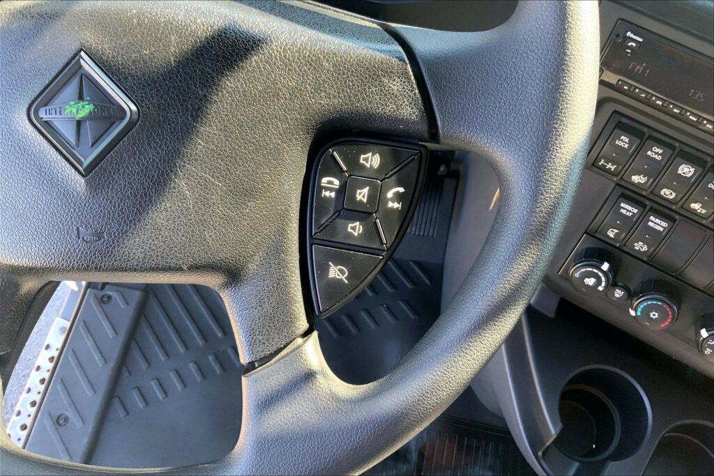 2021 CUM LT625 6×4 Day Cab