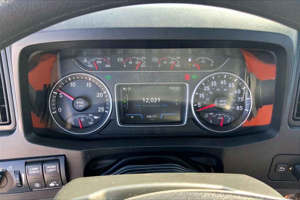 2021 CUM LT625 6×4 Day Cab