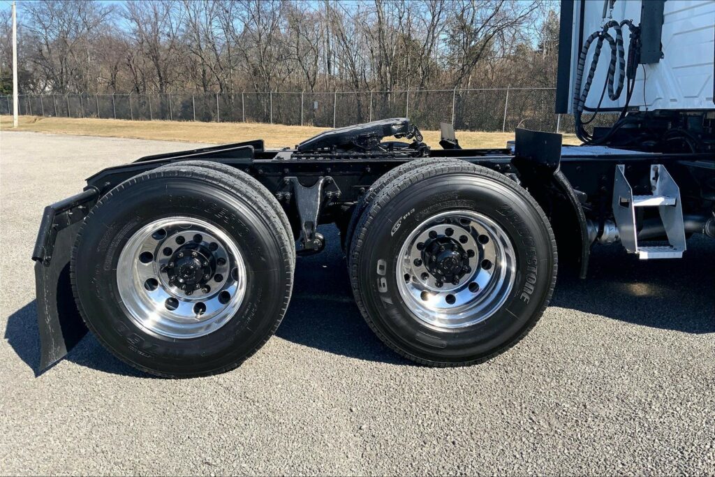 2021 CUM LT625 6×4 Day Cab