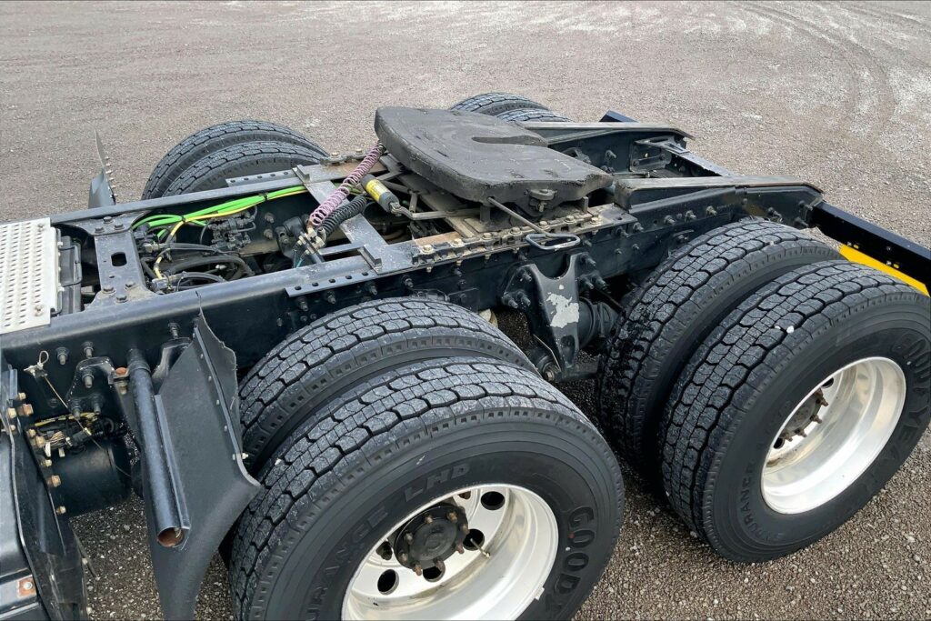 2021 CUM LT625 6×4 Day Cab