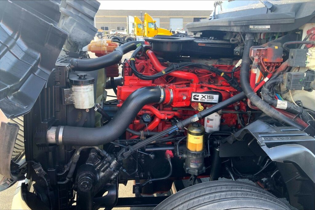 2021 CUM LT625 6×4 Day Cab