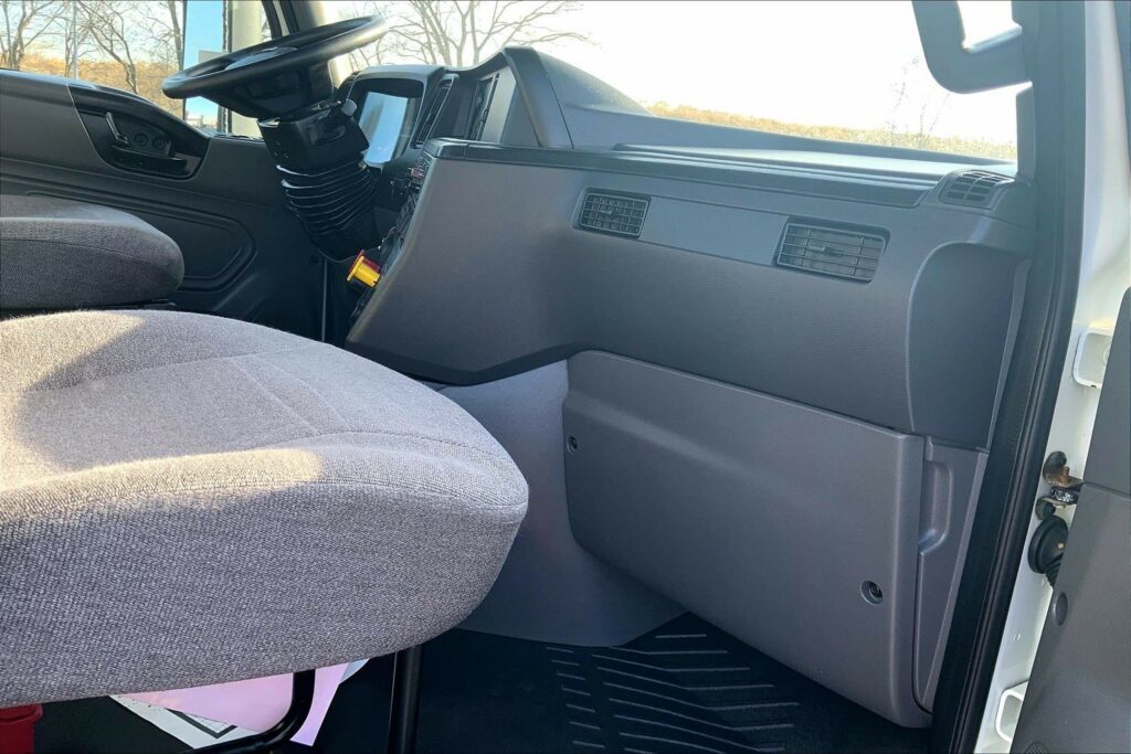 2021 CUM LT625 6×4 Day Cab