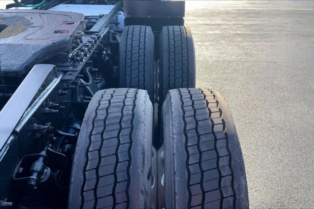 2021 CUM LT625 6×4 Day Cab