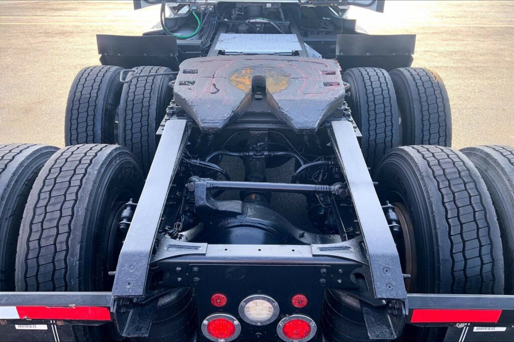 2021 CUM LT625 6×4 Day Cab