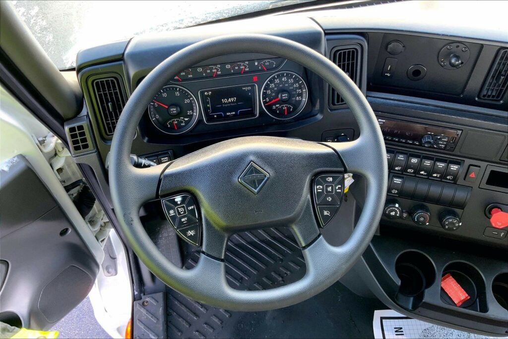 2020 CUM LT625 6×4 Day Cab