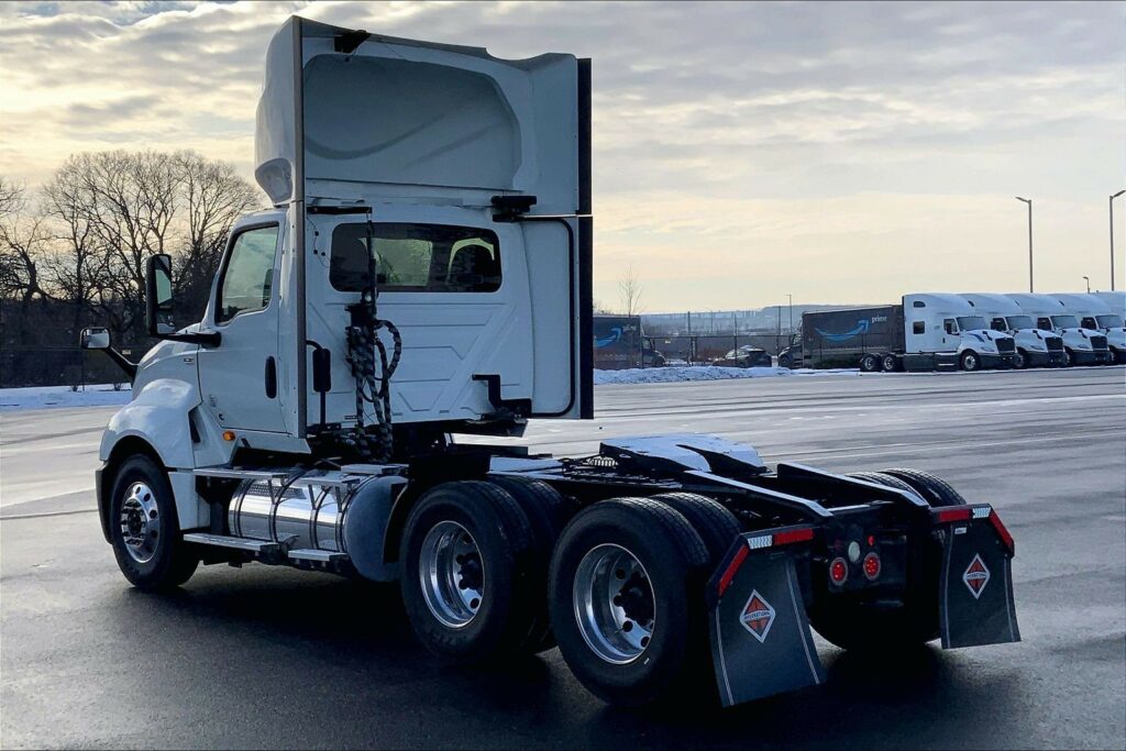 2020 CUM LT625 6×4 Day Cab