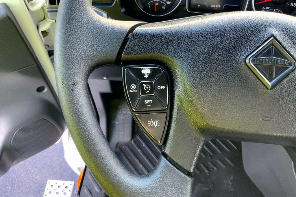 2020 CUM LT625 6×4 Day Cab