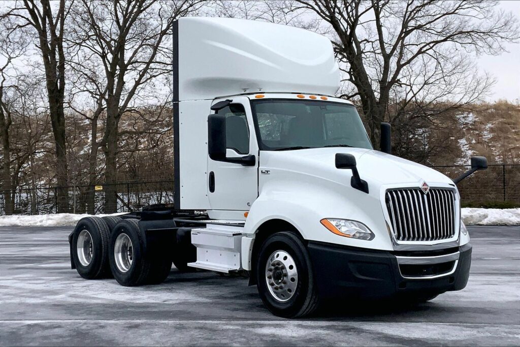 2020 CUM LT625 6×4 Day Cab