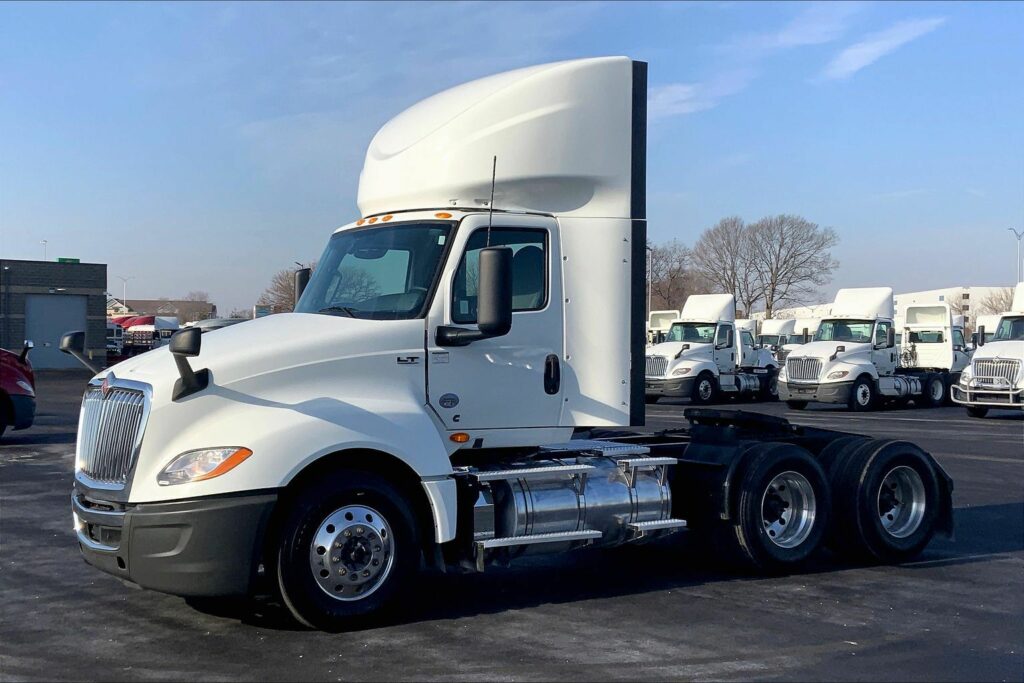 2020 CUM LT625 6×4 Day Cab