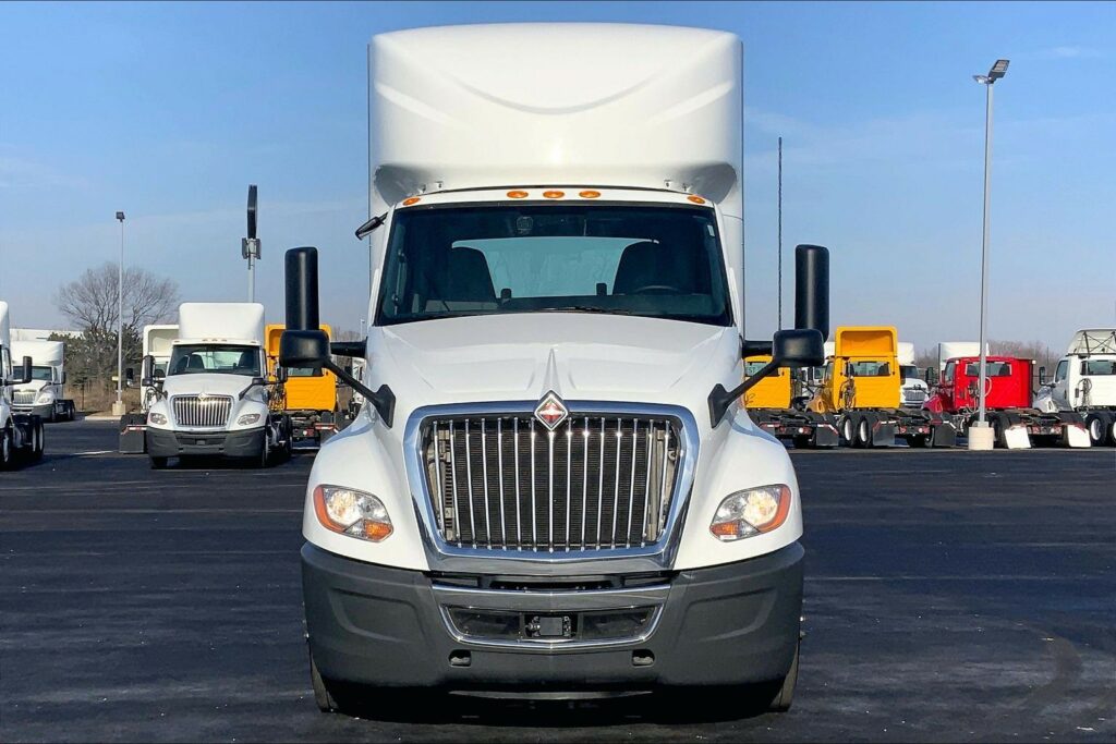 2020 CUM LT625 6×4 Day Cab