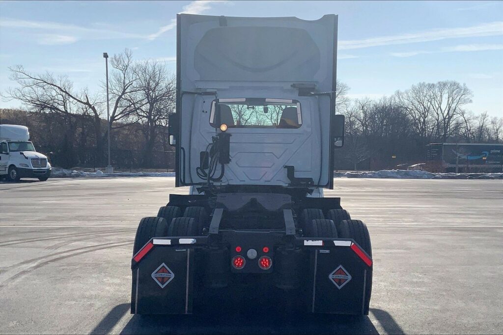 2020 CUM LT625 6×4 Day Cab