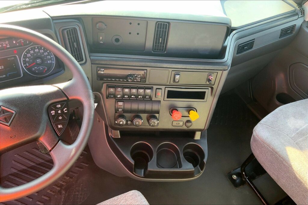 2020 CUM LT625 6×4 Day Cab