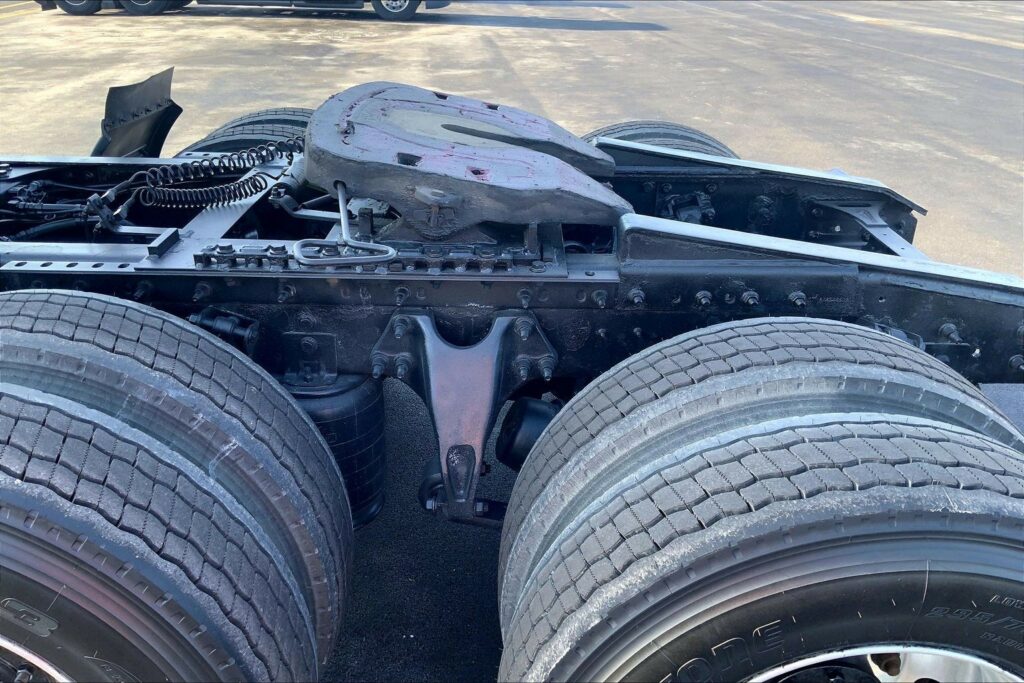 2020 CUM LT625 6×4 Day Cab