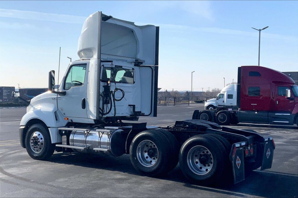 2020 CUM LT625 6×4 Day Cab