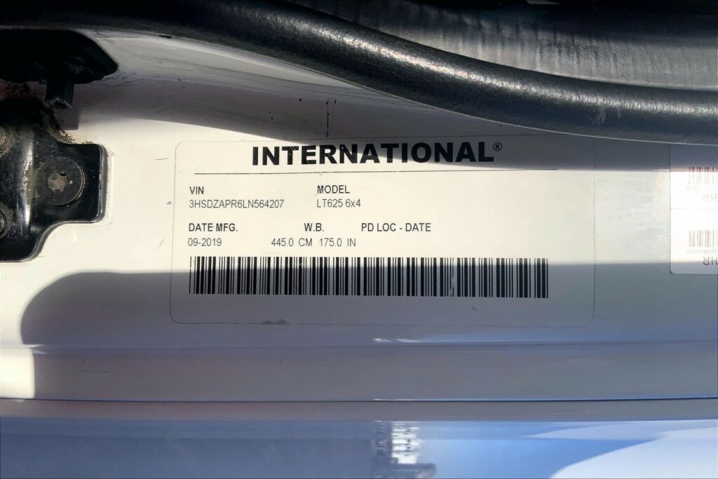 2020 CUM LT625 6×4 Day Cab