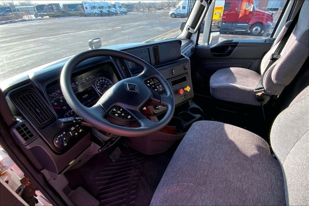 2020 CUM LT625 6×4 Day Cab