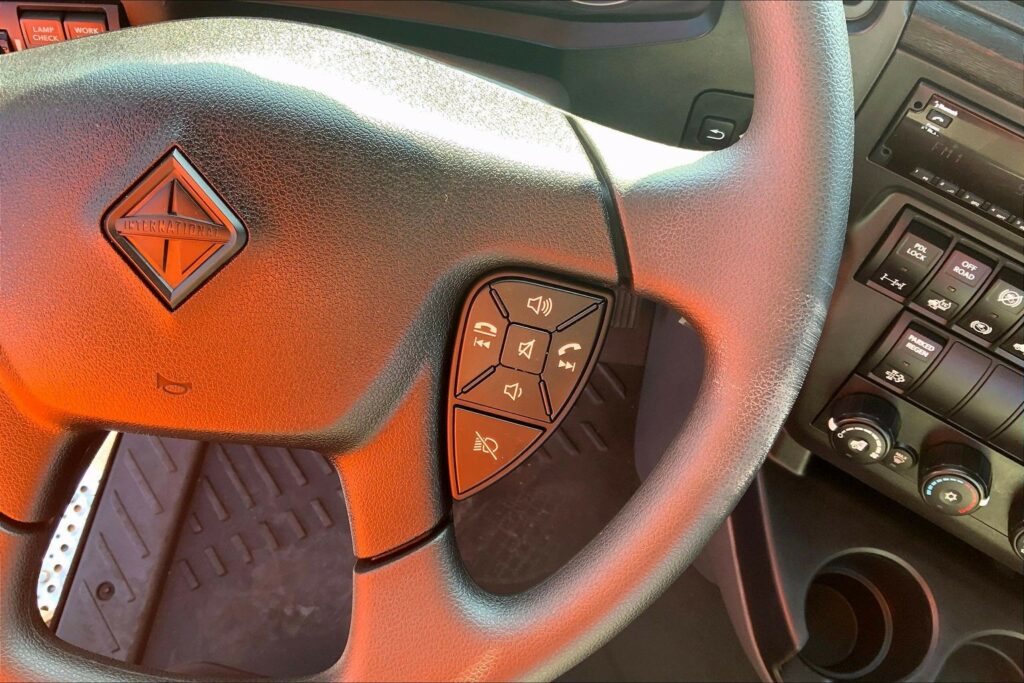 2020 CUM LT625 6×4 Day Cab