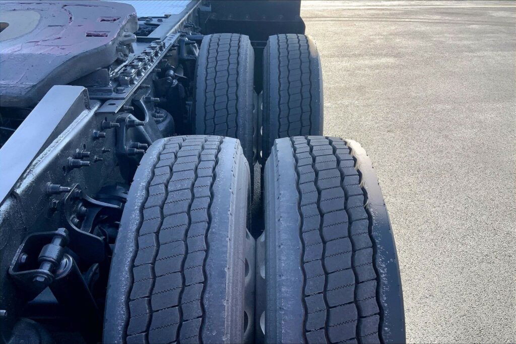 2020 CUM LT625 6×4 Day Cab