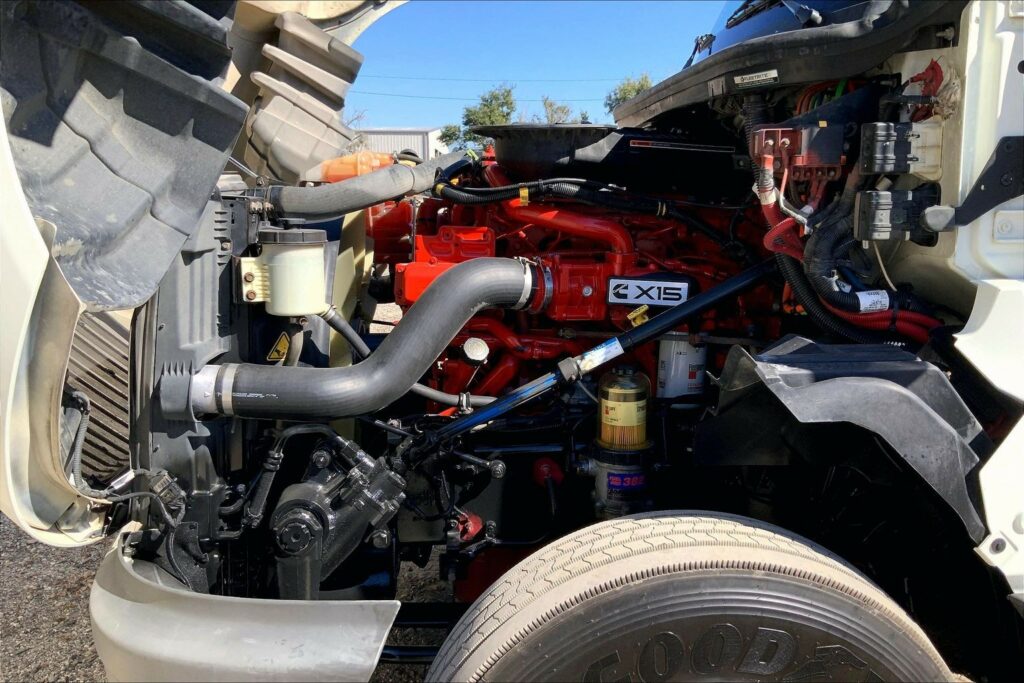 2021 CUM LT625 6×4 Day Cab