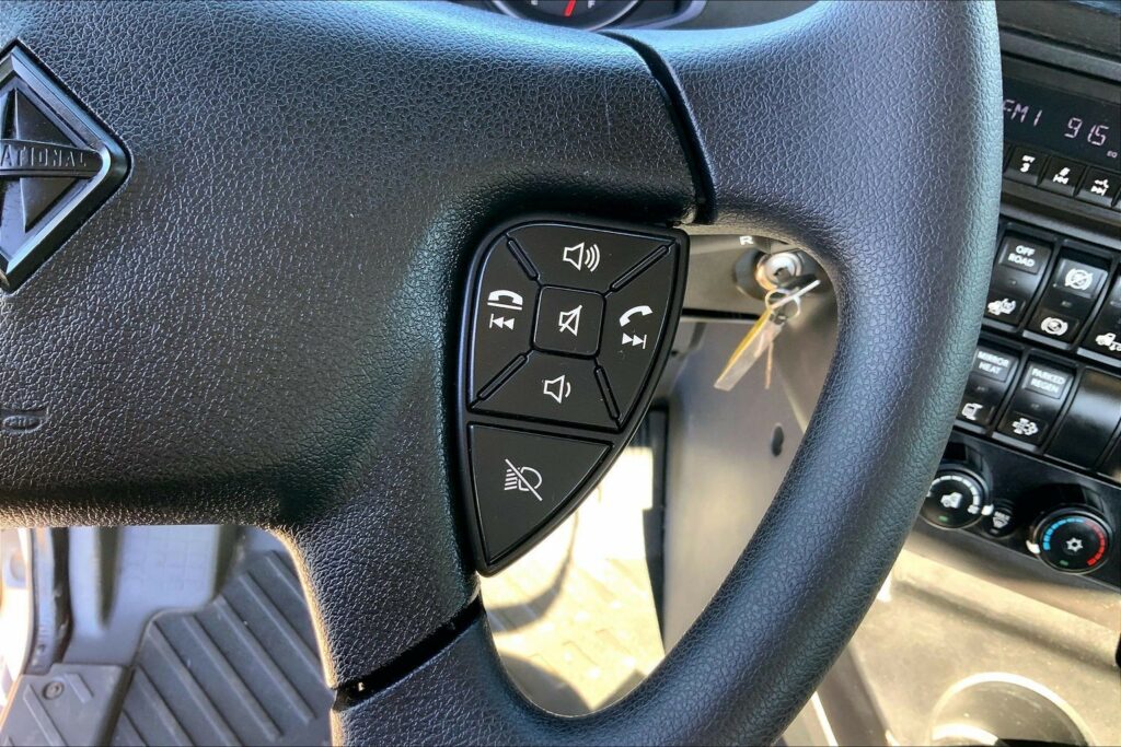 2021 CUM LT625 6×4 Day Cab