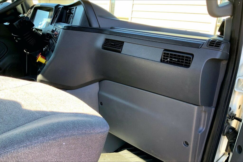 2021 CUM LT625 6×4 Day Cab