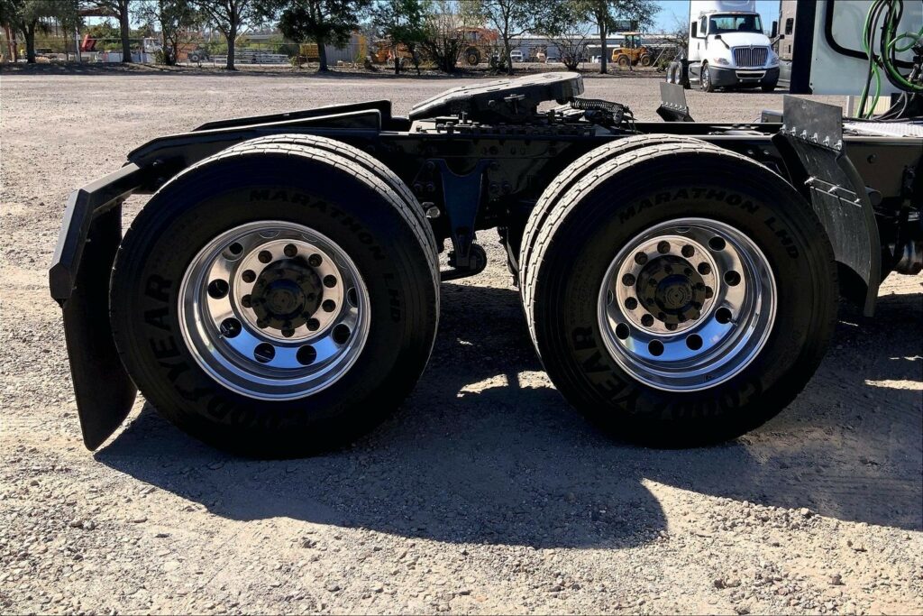 2021 CUM LT625 6×4 Day Cab