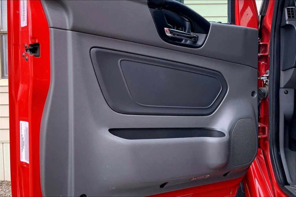 2023 CUM LT625 6X4 Sleeper