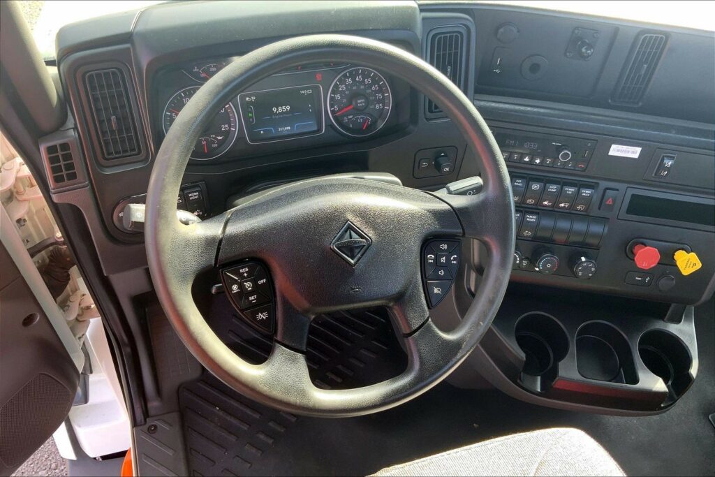 2021 INT LT625 6×4 Day Cab