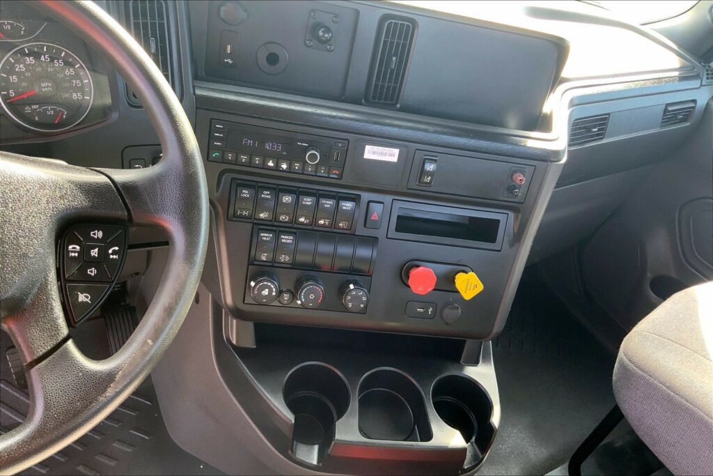 2021 INT LT625 6×4 Day Cab