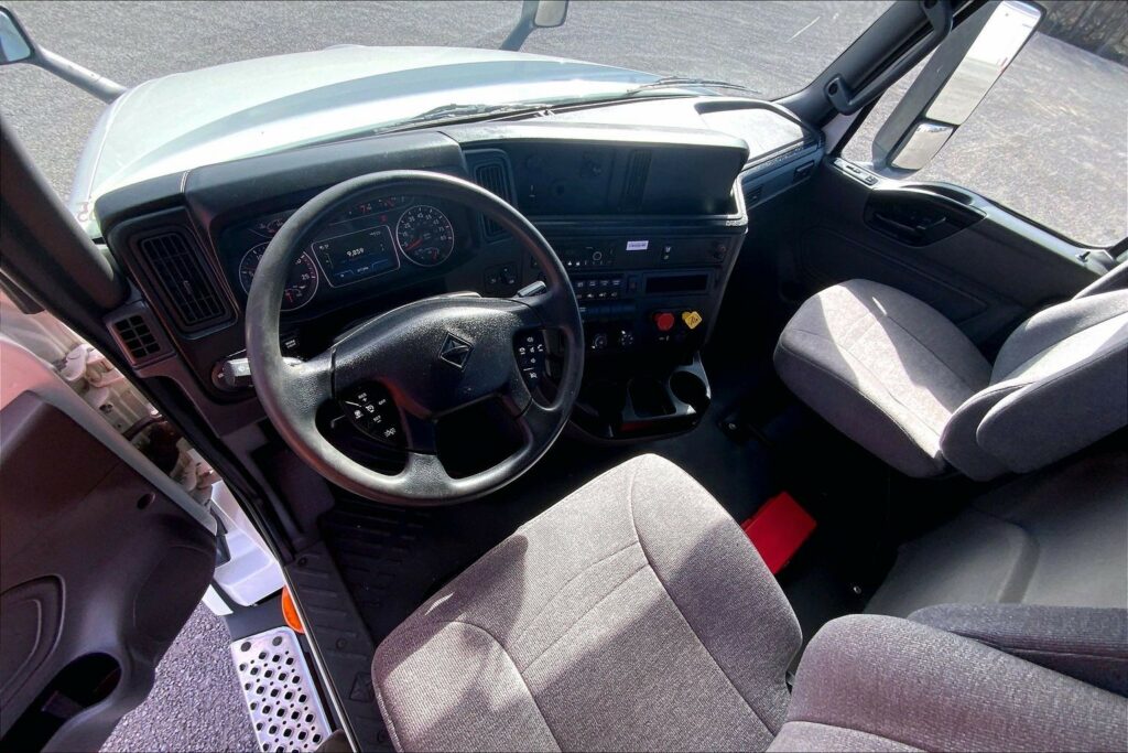 2021 INT LT625 6×4 Day Cab