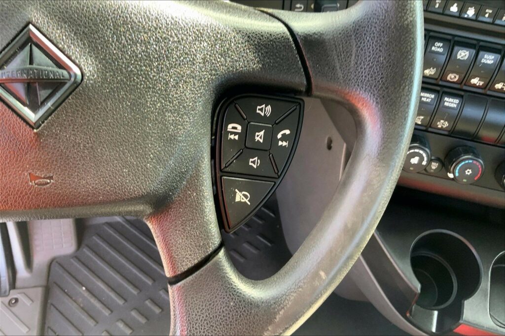 2021 INT LT625 6×4 Day Cab