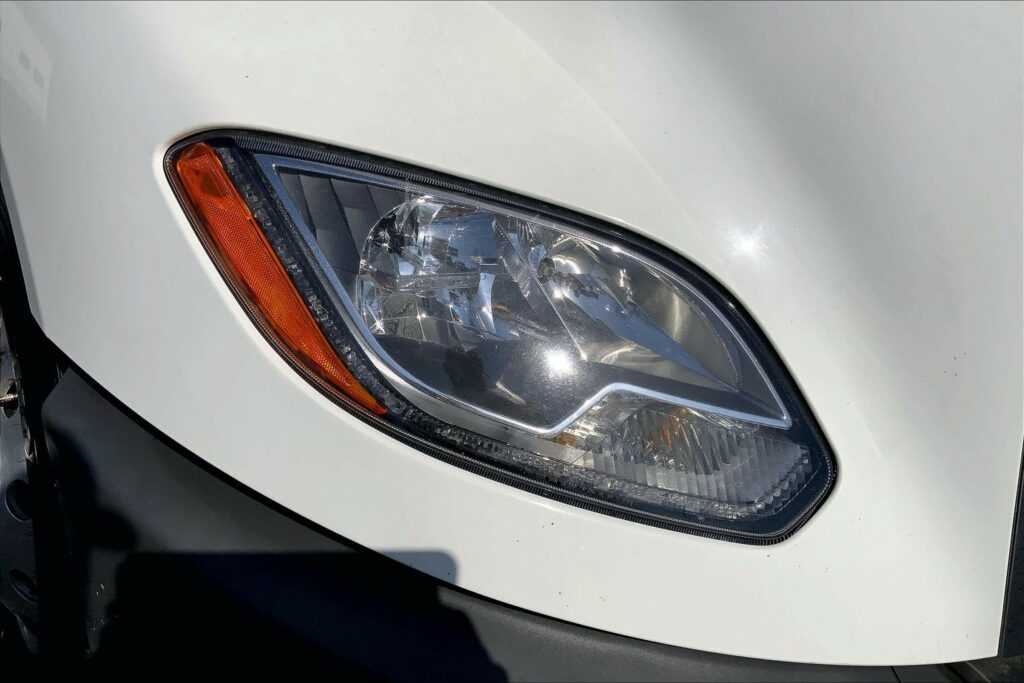 2022 CUM LT625 6×4 Sleeper