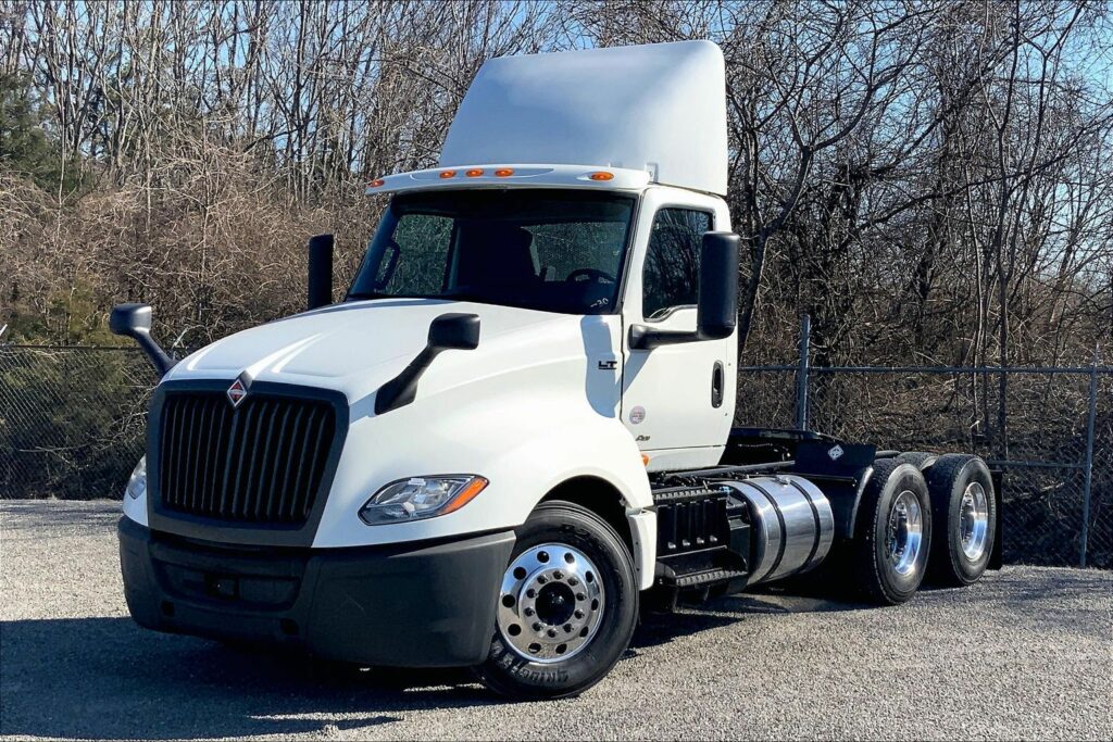 2022 INT LT625 6×4 Day Cab