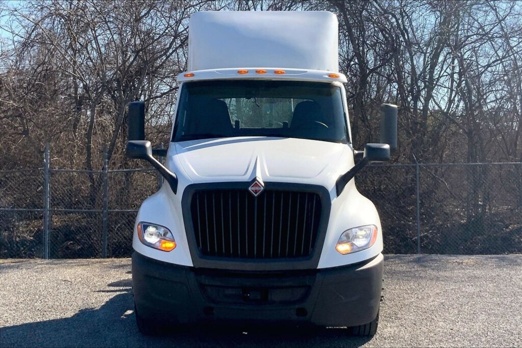 2022 INT LT625 6×4 Day Cab